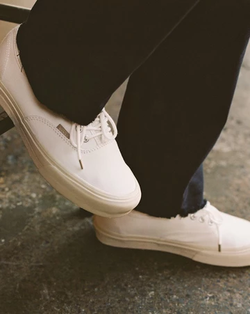 JJJJound Vans Vault True White Pack Autentic On Feet Detail