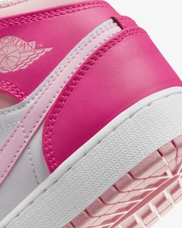 Jordan 1 Mid GS Medium Soft Pink Seite Details Ferse