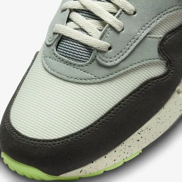 Air Max 1 Golf Sea Glass details toe box