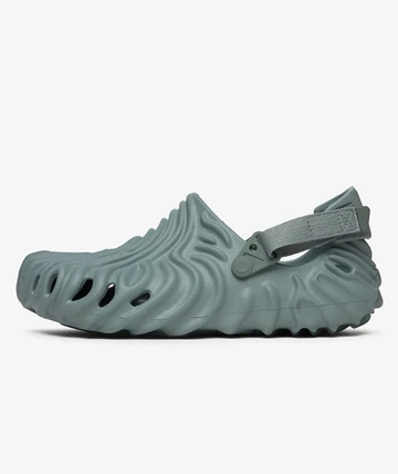 Salehe Bembury x Crocs Pollex Clog Manta Außenseite