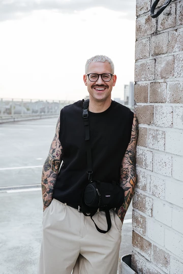 adidas Astir Cloud White Portrait Bild von Christopher