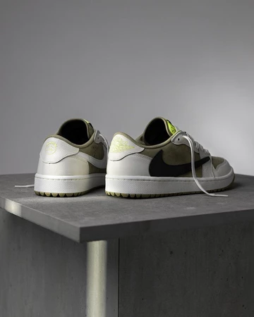 Travis Scott Jordan 1 Low Golf