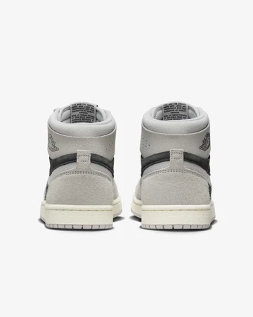 Jordan 1 High CMFT 2 Light Iron Ore von hinten