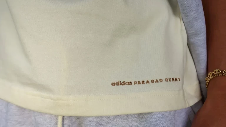 Bad Bunny x adidas Apparel - komplette Kollektion bestätigt 