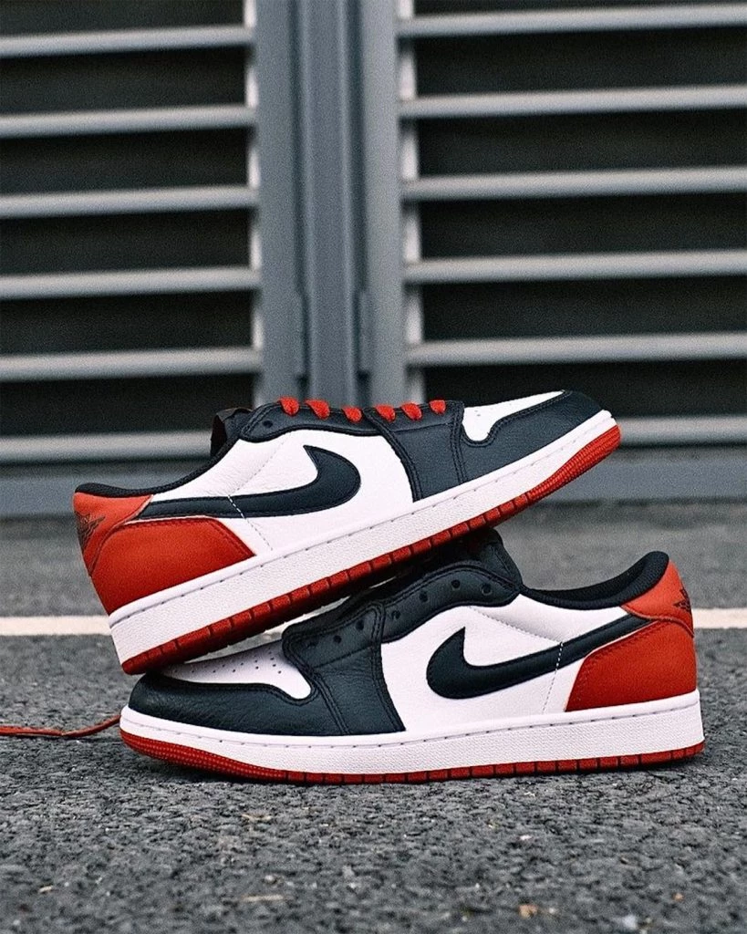 Jordan 1 Low Black Toe CZ0790-106 | Dead Stock