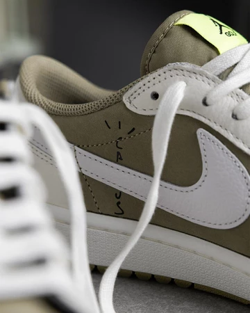 Travis Scott Jordan 1 Low Golf