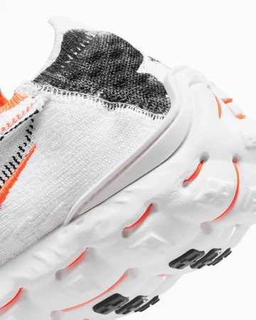 Nike ISPA MindBody Total Orange Detail Sohle