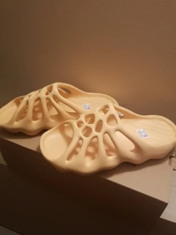 adidas Yeezy Slide 450 Cream