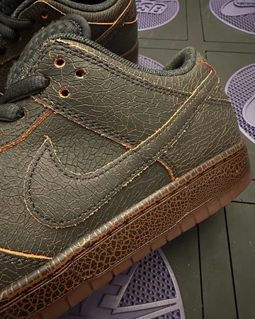 Nike bringt den SB Dunk Low Krampus zurück