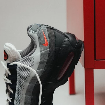 Air Max 95 Black Track Red