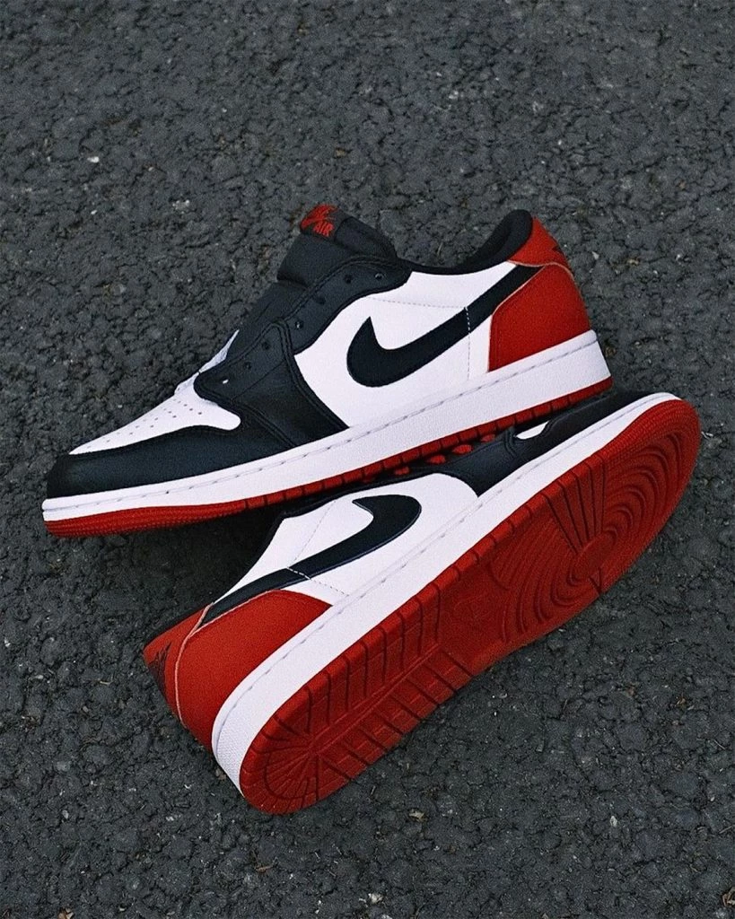 Jordan 1 Low Black Toe CZ0790 106 Dead Stock