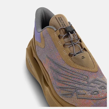 Stone Island Tokyo Design Studio FuelCell Brown Detail Zunge