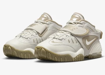 Nike Air Adjust Force Light Bone schräg