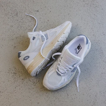 New Balance 991 Wind Chime von oben