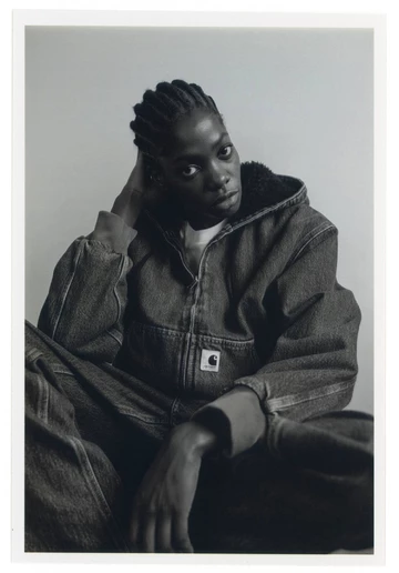 Carhartt Herbst Winter 2023 Kollektion Lookbook Frauen jeansjacke