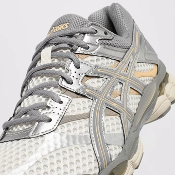 ASICS Gel-Cumulus 16 Cream Clay Grey Upper Details