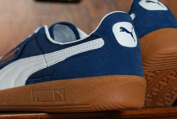 Puma Palermo OG Blue White Detail Motion Ferse