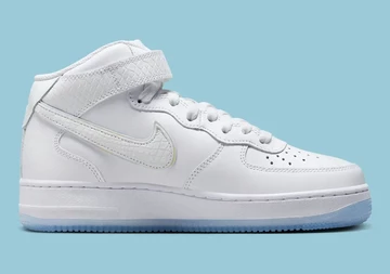 Air Force 1 Mid White Ice innen