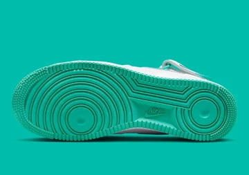 Air Force 1 Mid Clear Jade sohle