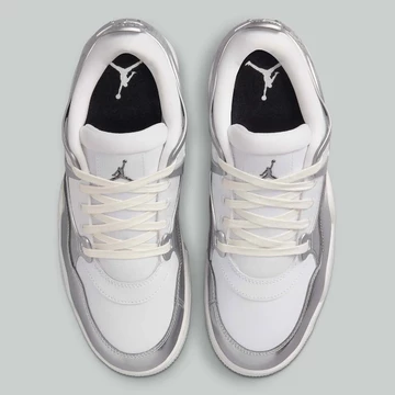 Jordan 4 RM Chrome von oben