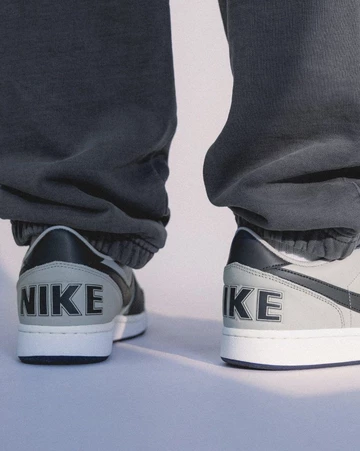 Nike Terminator Georgetown - on feet (2)