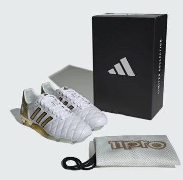 Toni Kroos adidas 11Pro Firm Ground Paar mit Box und Staubbeutel