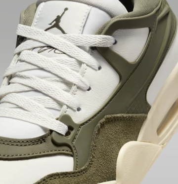 Jordan 4 RM Medium Olive Detailbild
