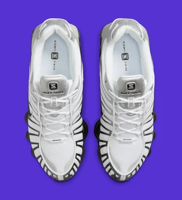 Nike Shox TL Black Metallic Silver Oberseite