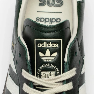 SNS x adidas Samba Shadow Green Zunge Closeup