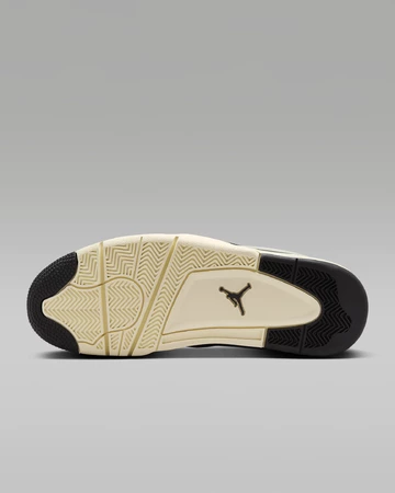 Jordan 4 RM Black Sail Sohle