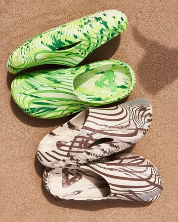 Palace Crocs Mellow Clog Bone - beide Colorways (2)