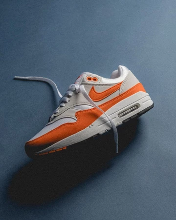 Air Max 1 Safety Orange seitlich