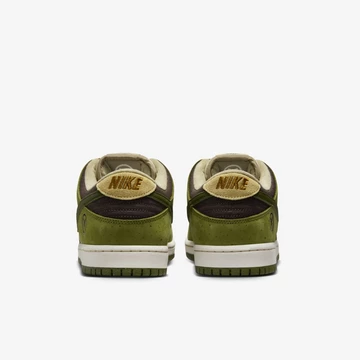 Yuto Horigome x Nike SB Dunk Low Matcha von hinten