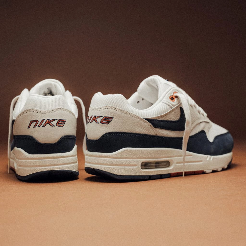 Air Max 1 LX Obsidian Dead Stock