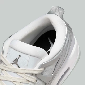 Jordan 4 RM Chrome Detailbild