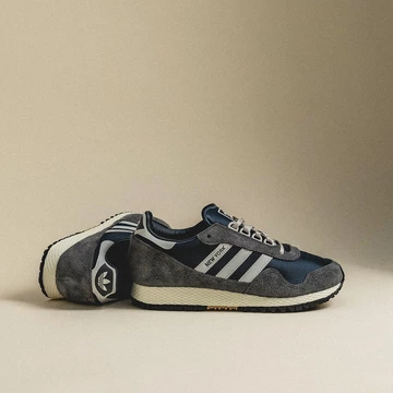 adidas New York Grey One von Außen