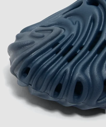 Salehe Bembury Crocs Pollex Clog Como Detail Toebox