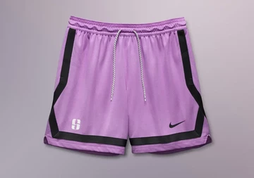 Offizielle Produktbilder vom Nike Sabrina 1 Ionic Apparel lila shorts