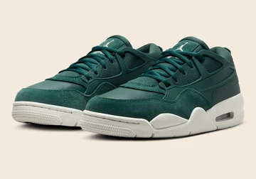 Jordan 4 RM Oxidized Green schräg frontal