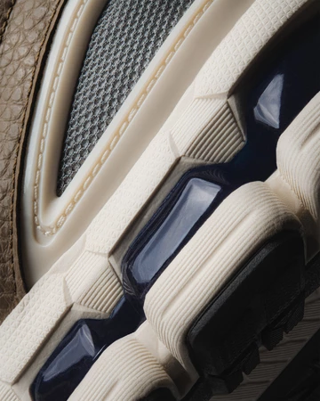 Hal Studios x Asics Gel-Kayano 20 Dark Mustard Sohle Details