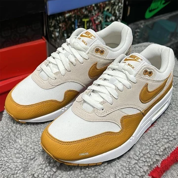 Air Max 1 Magma Orange