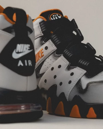 Nike Air Max 94 CB Light Iron Ore Detail Motion