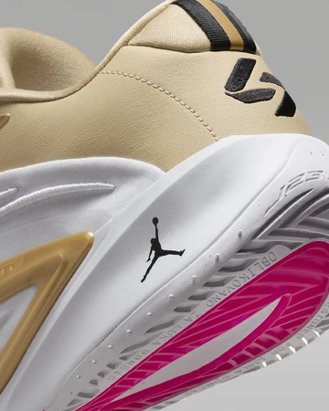 Jordan Luka 3 Matador Außenssohle Details