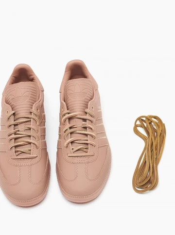 Humanrace adidas Samba Clay Strata. mit schnürsenkeln