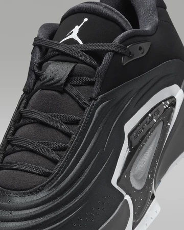 Jordan Luka 3 Fear Zunge Closeup