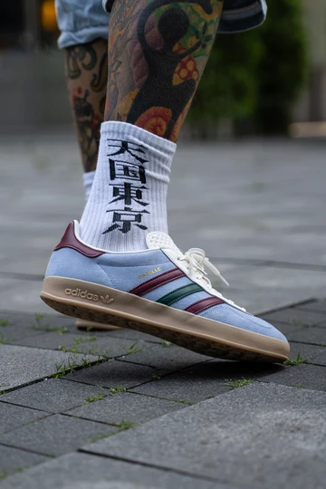 adidas Gazelle Indoor Christopher Lookbook von der seite