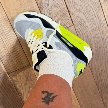 Patta x Nike Air Max 90 Waves Cyber Außenseite