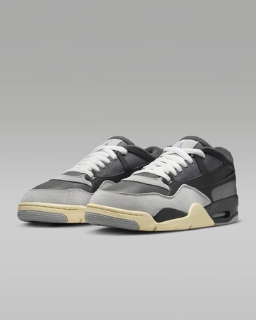 Jordan 4 RM Chambray schräg frontal