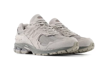 New Balance 2002R Gore-Tex Protection Pack