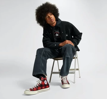 Converse Chuck 70 High Upcycled Red Model